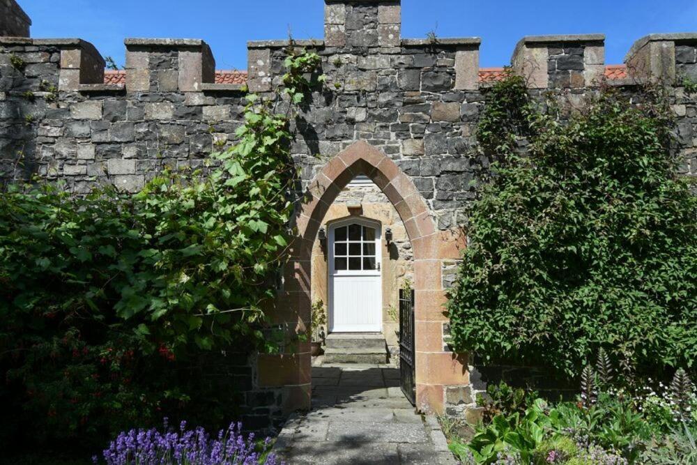 Villa Craster Tower Coach House Exterior foto